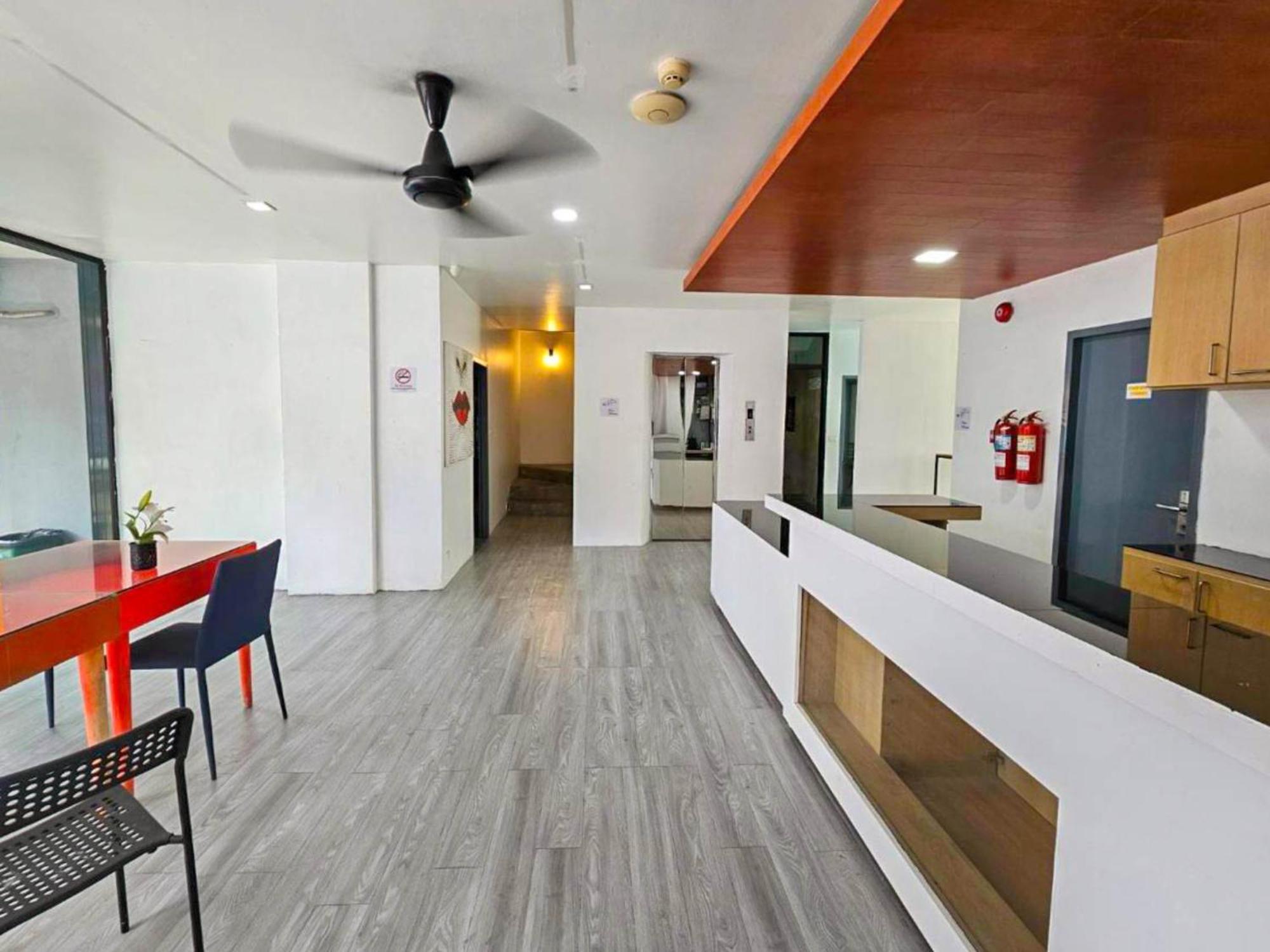 The Thai Guesthouse And Hostel Patong Exterior foto